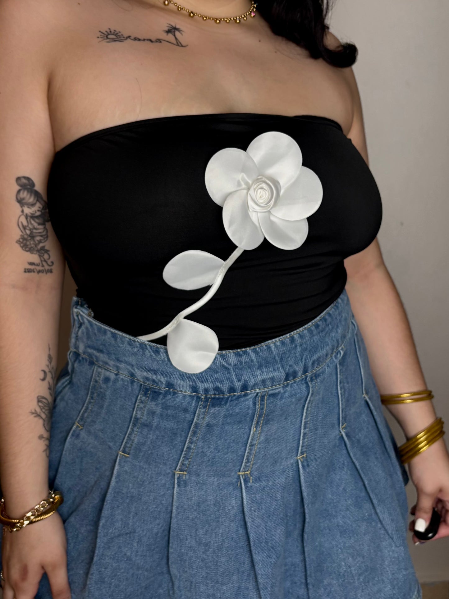 Bloom In Black Top